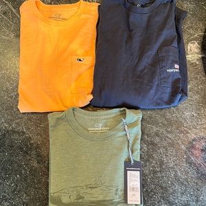 (3) men’s XS Vineyard Vinea shirts